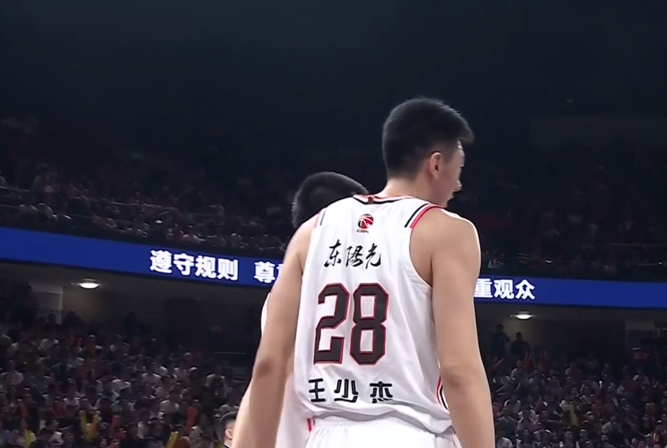 与轮换厚度