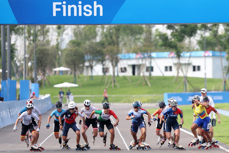 在比赛中, 获得冠军的, MEO