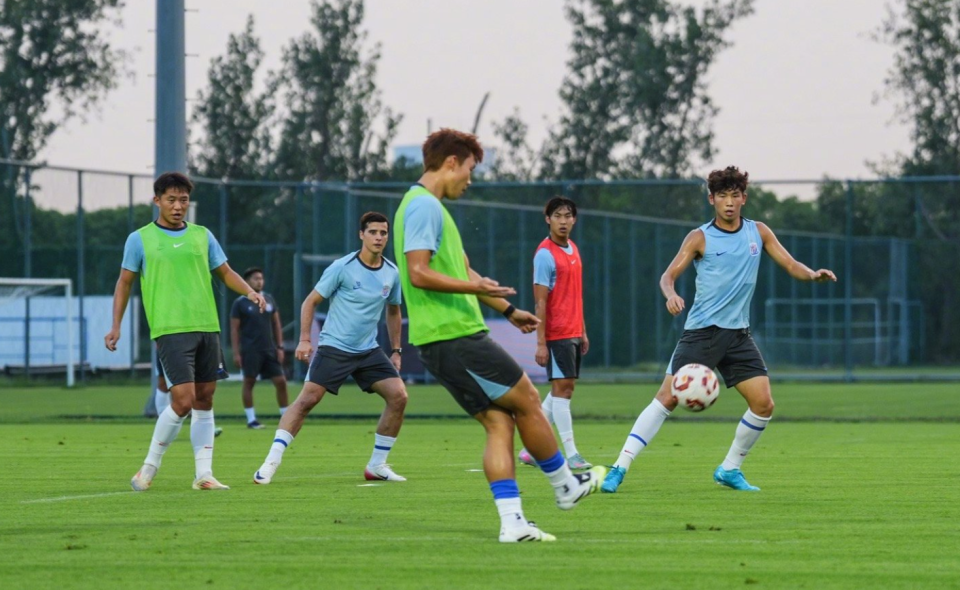 日周二晚, 李尚宪, 取得主场的 日周二晚, 李尚宪, 取得主场的