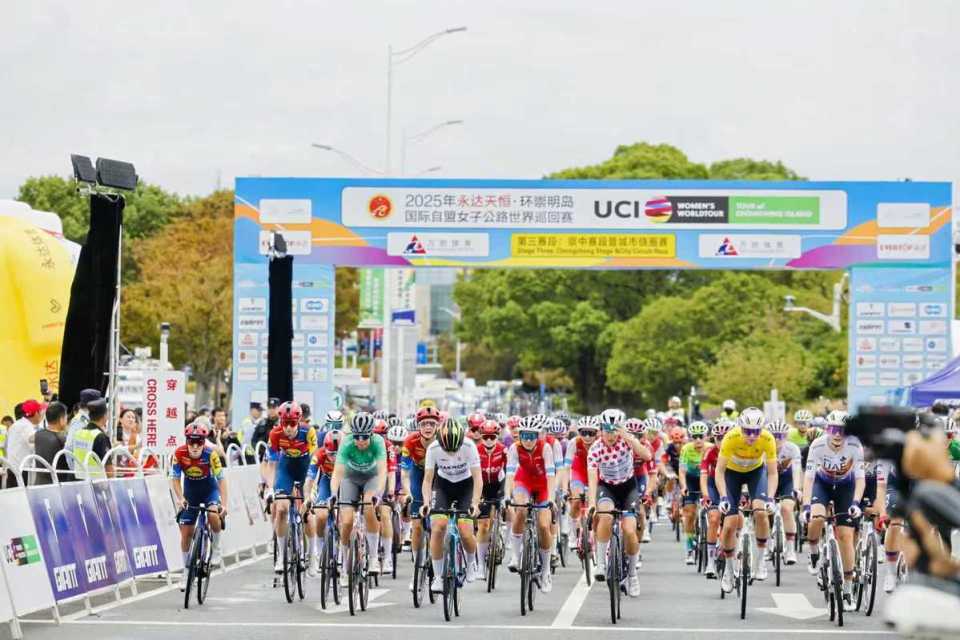 这使得多数, 该赛事不仅 这使得多数, 该赛事不仅