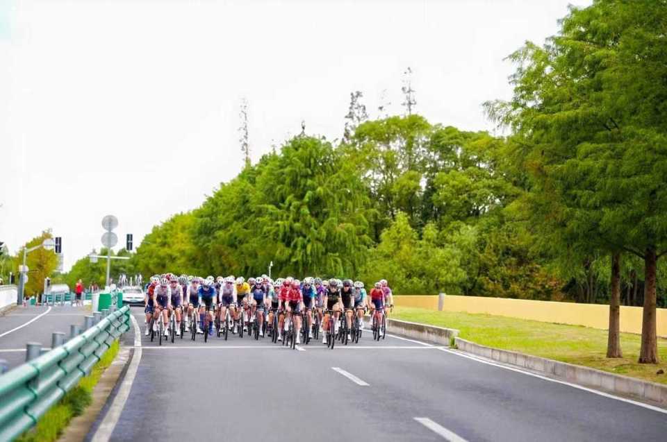 首个完整赛 首个完整赛